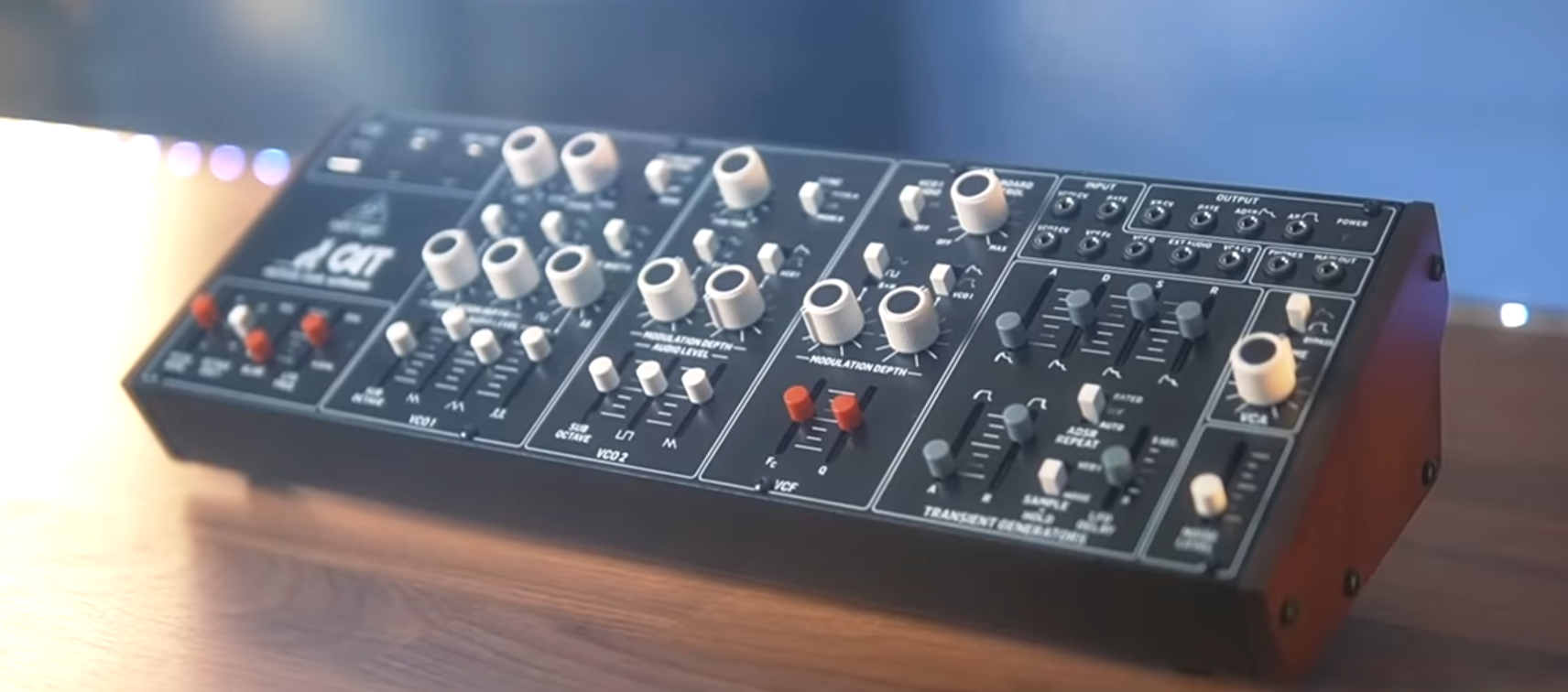 Behringer CAT Synth, otro clásico para cerrar el año